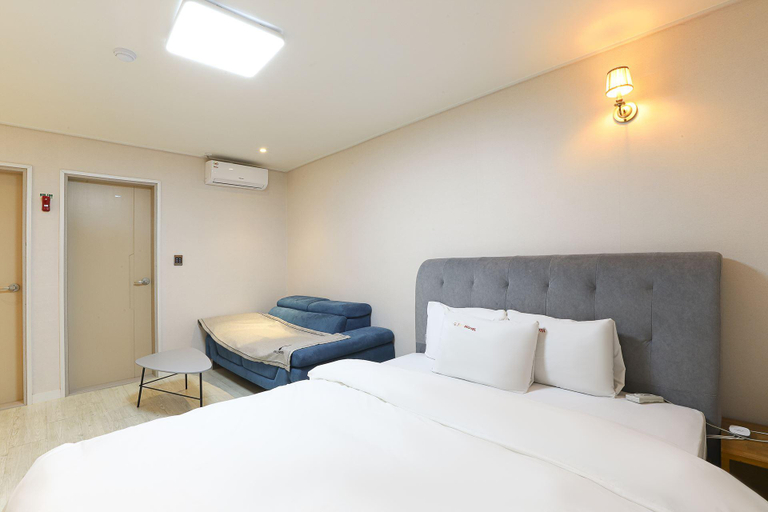 Bedroom 4, Daegu Hwanggeumdong Hotel TOP365, Buk