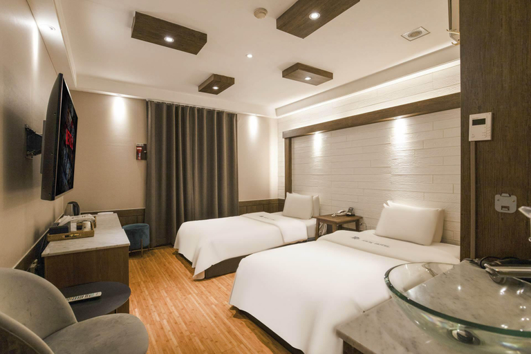 Bedroom 2, Gasan Rich Hotel, Geum-cheon