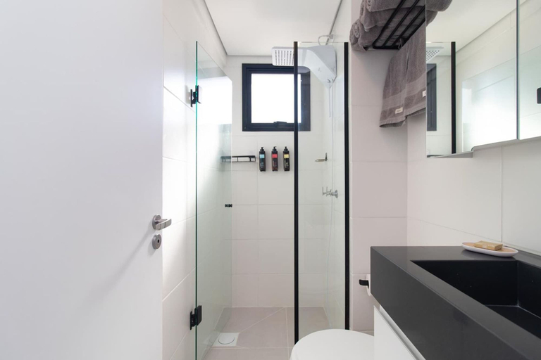 Room 3, Studio c Vaga Smart Lock e Ar no Vila Jo o Pessoa, Porto Alegre