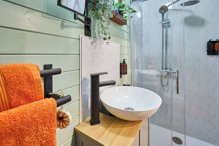 Room 2, Host Stay Curlews Rest, Lancashire