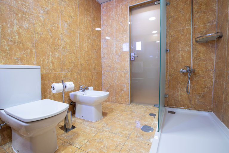 Bathroom 4, Botanico Hotel, Lisbon