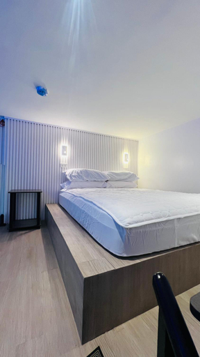 Bedroom 2, Victoria Sports Tower, Quezon City