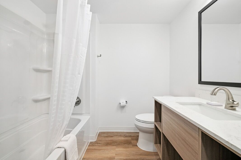 Bathroom 5, HomeAwhile, Cumberland