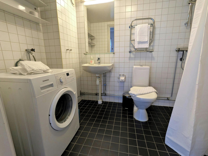 Bathroom 3, Forenom Apartments Göteborg A R Lorents, Göteborg