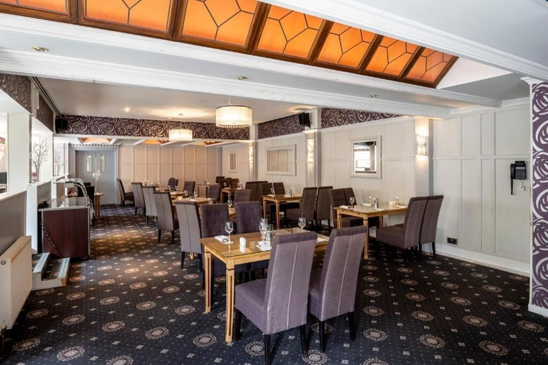 Others 5, Park Hotel, Angus