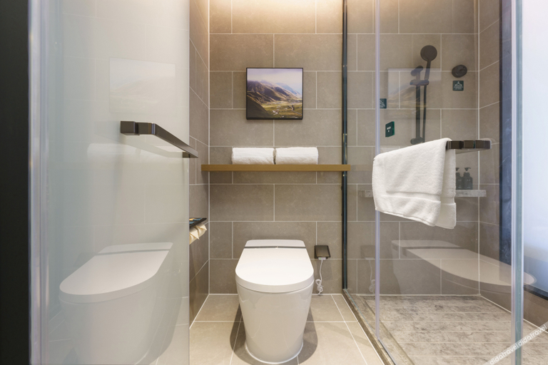 Bathroom 3, Atour Hotel Dalian Airport, Dalian