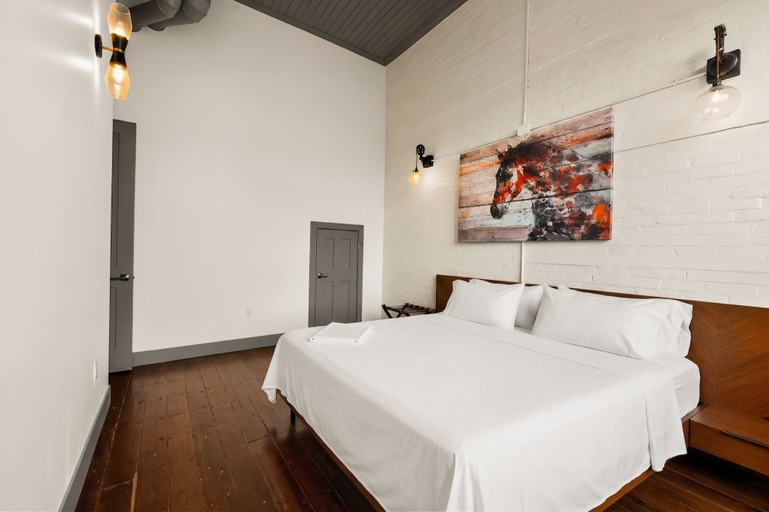 Room 2, Firehouse Lofts, Hamilton