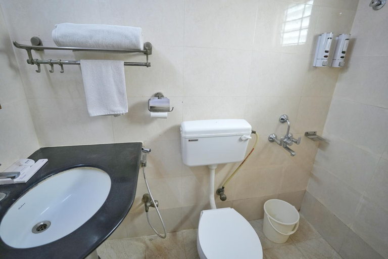 Bathroom 4, The Altruist Bellandur ORR Hotel, Bangalore