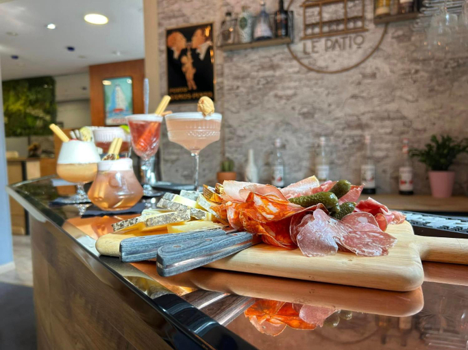 Food & Drinks 4, Hôtel Le Patio, Allier