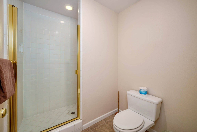 Bathroom 2, Keys Lagoon Retreat By RedAwning, El Dorado