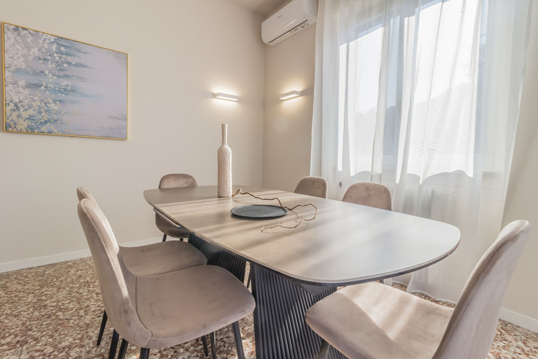 Room 4, Infinity Lake View in Mandello del Lario, Lecco
