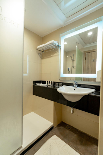 Bathroom 4, Eurotel Palm Beach Resort, Al-Ghurdaqah