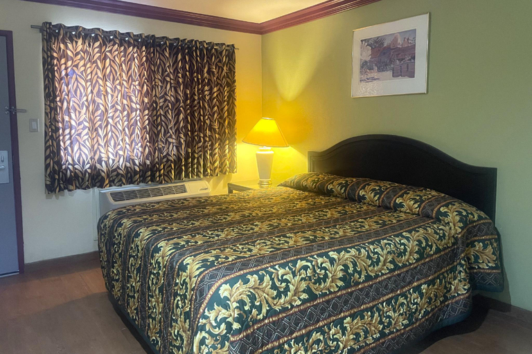 Bedroom 2, Sun Star Inn Los Banos, Merced