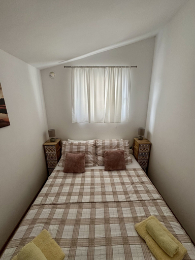Room 2, Apartment Didovi Dvori 2 With Jacuzzi, Ražanac
