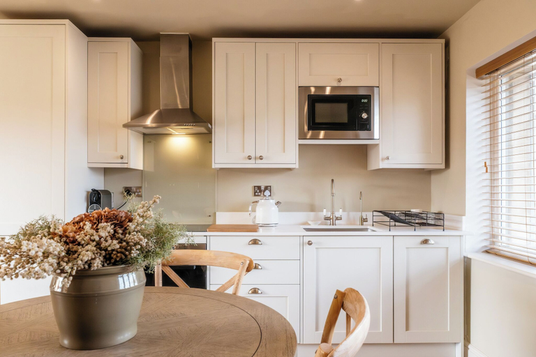 Private kitchen 3, Beautiful 2 BD Home in The Cotswolds, Gloucestershire