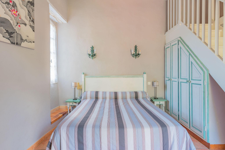Bedroom 2, Logis Hotel Restaurant Le Pradinas, Gard