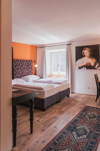 Bedroom 4, Hotel Traube, Bolzano