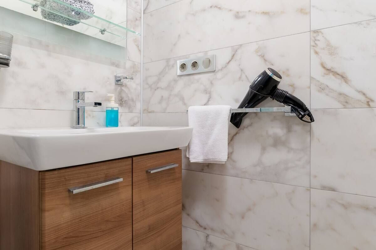 Bathroom 2, Doğa Bozcaada, Bozcaada