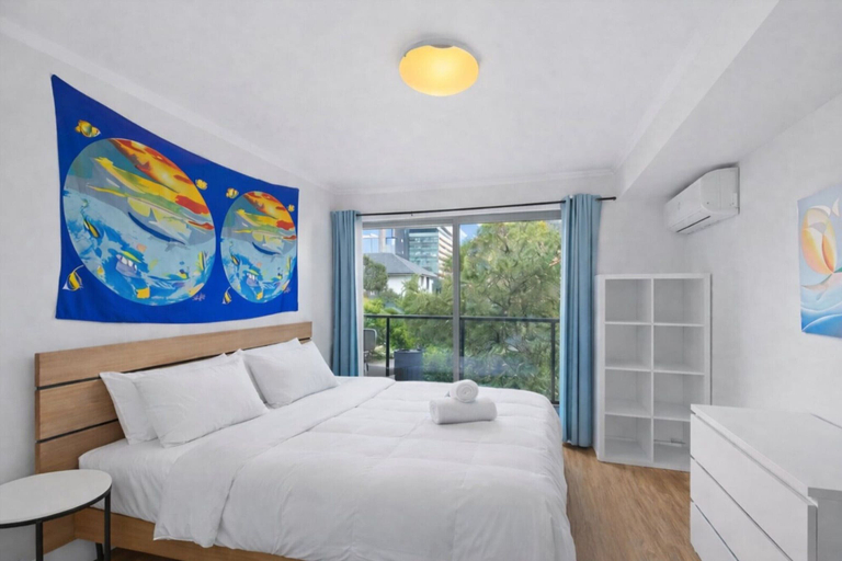 Room 2, Stylish Bowen Hills Studio Near City Centre, Bowen Hills