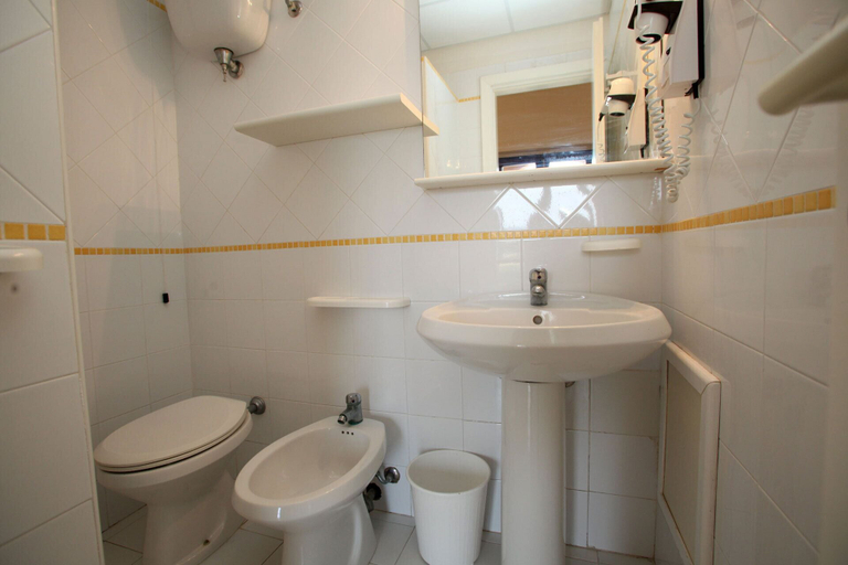 Bathroom 3, FRUIT VILLAGE BAIA DELLA ROCCHETTA, Vibo Valentia