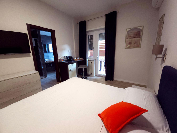 Bedroom 2, Piol Guest House, Rome