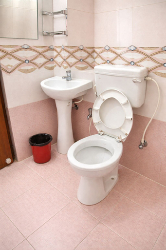 Bathroom 4, Hotel Golden W Puri, Puri