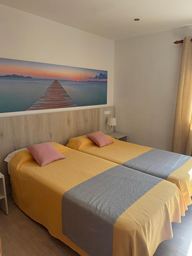 Bedroom 3, Venecia Apartments, Baleares