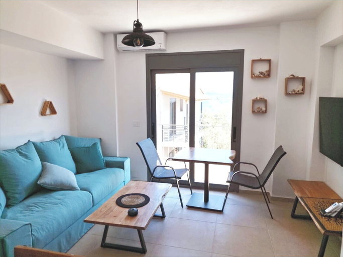 Living area 4, Viki's Sea View Apartment, Ionian Islands