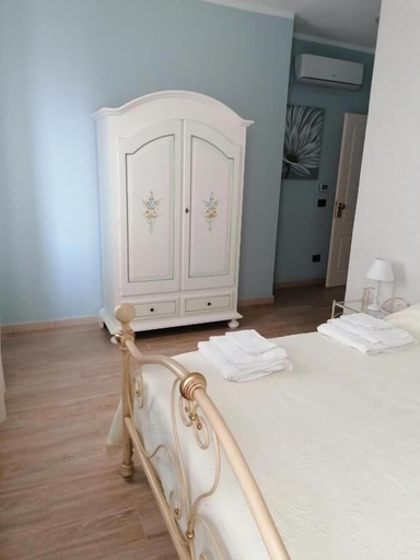 Bedroom 3, B&B VILLA PREZIOSA LAGO MAGGIORE, Novara