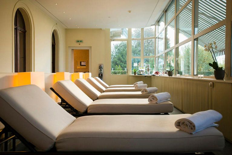 Bedroom 3, Hotel Des Trois Couronnes & Spa, Pays-d'Enhaut