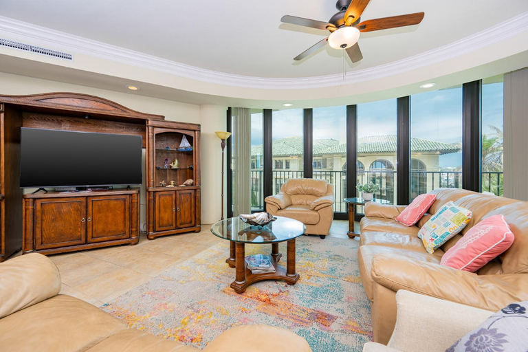 Others 5, Phoenix on the Bay 1234 condo, Baldwin