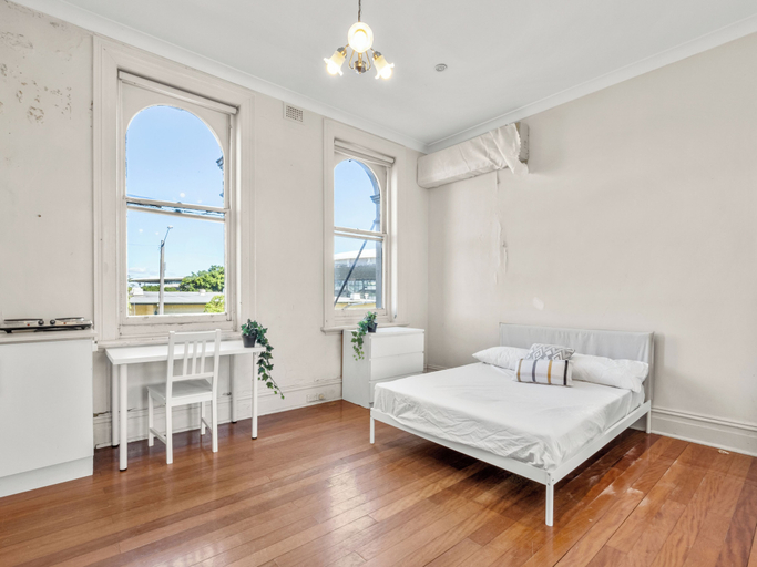 Room 5, Olympic Hotel - Paddington, Sydney
