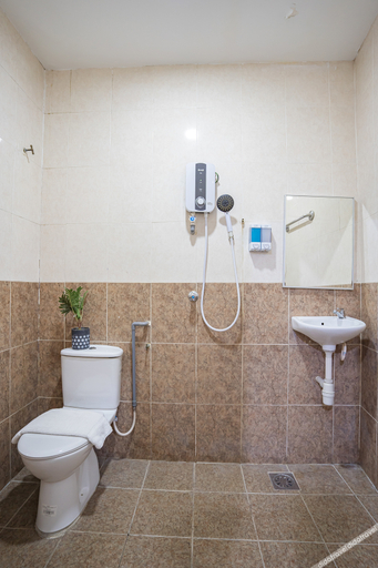 Bathroom 5, Hotel 28 Rapid, Kuala Lumpur