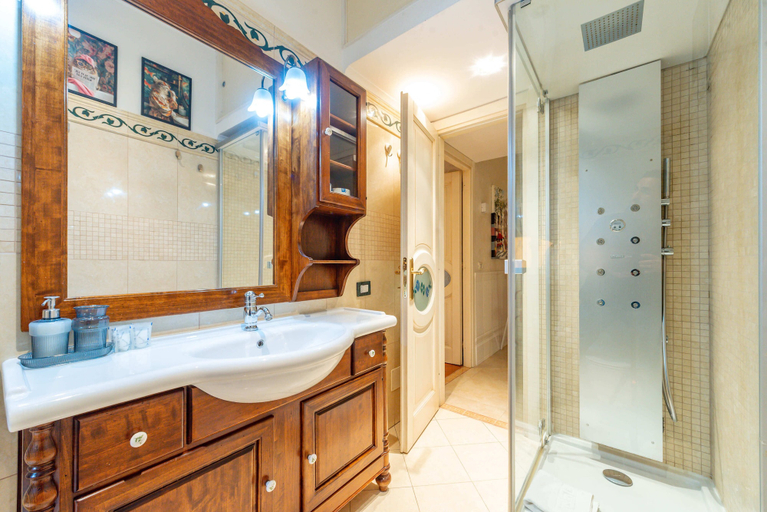 Bathroom 4, Casa D'angelo by Ghor, Rome