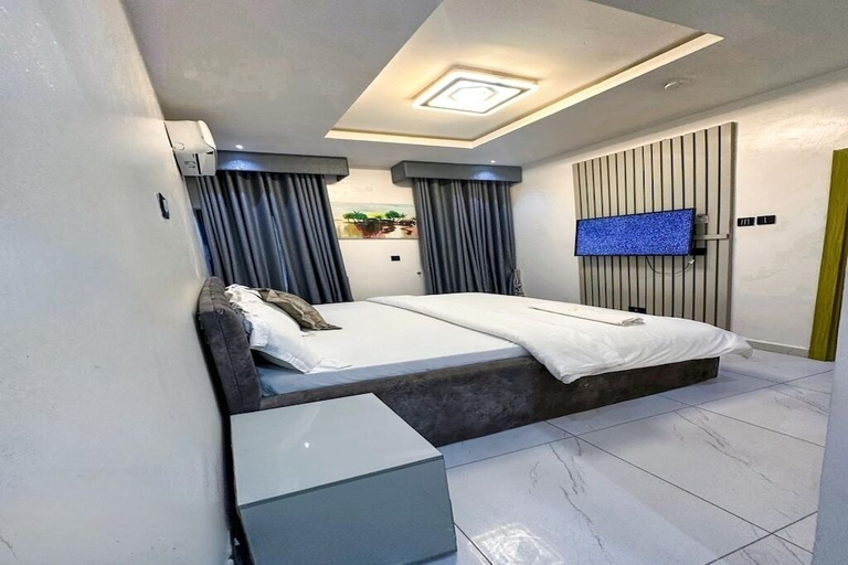 Others 4, Supreme Apartments, IbadanSouth-West