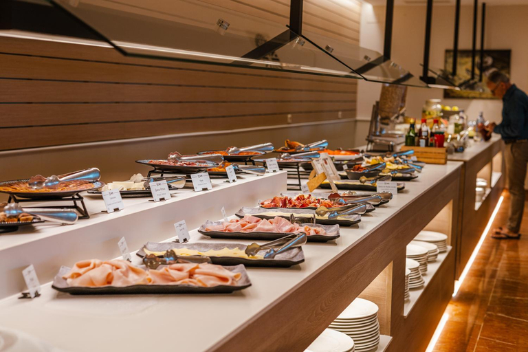Food & Drinks 3, Villa Santo Tomas - Adriana, Baleares