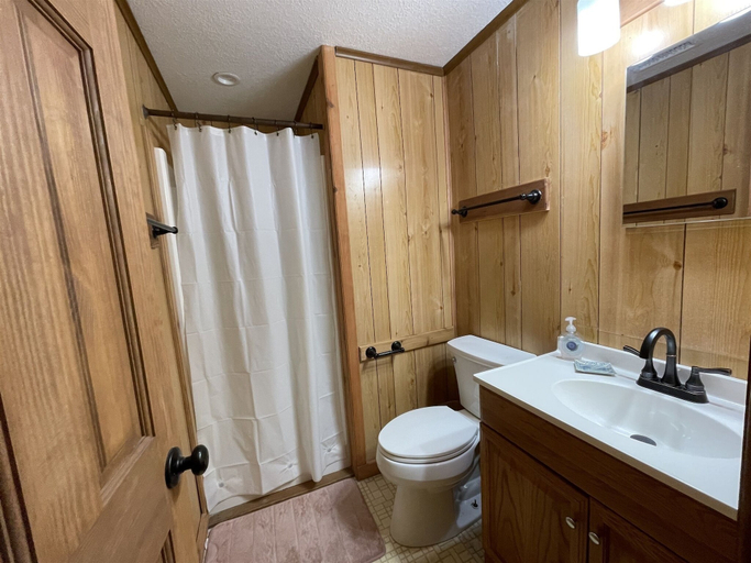 Bathroom 4, Hatteras Jack 3 Bedroom Cottage by RedAwning, Dare