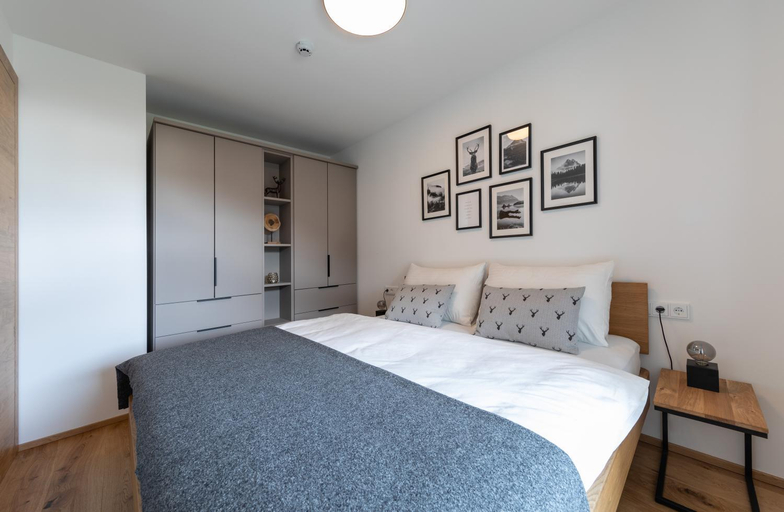 Bedroom 2, Das Conrad by Schladming-Appartements, Liezen
