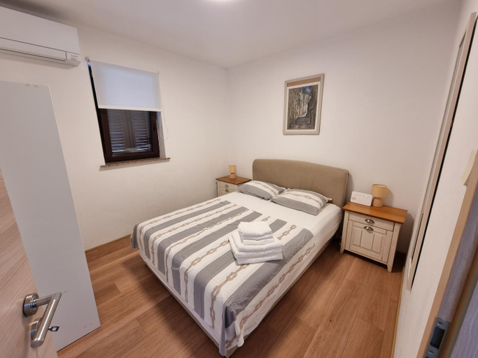 Bedroom 2, Apartment Marina, Malinska-Dubašnica