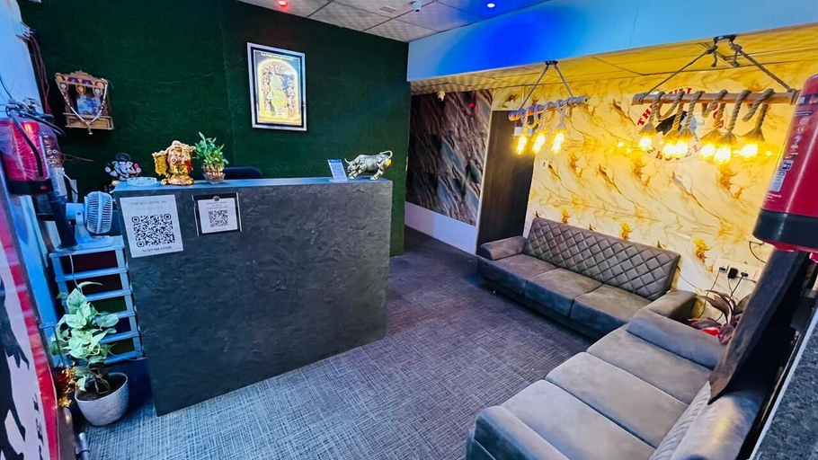 Lobby 2, THE BULL GROUP INTERNATIONAL, Surat