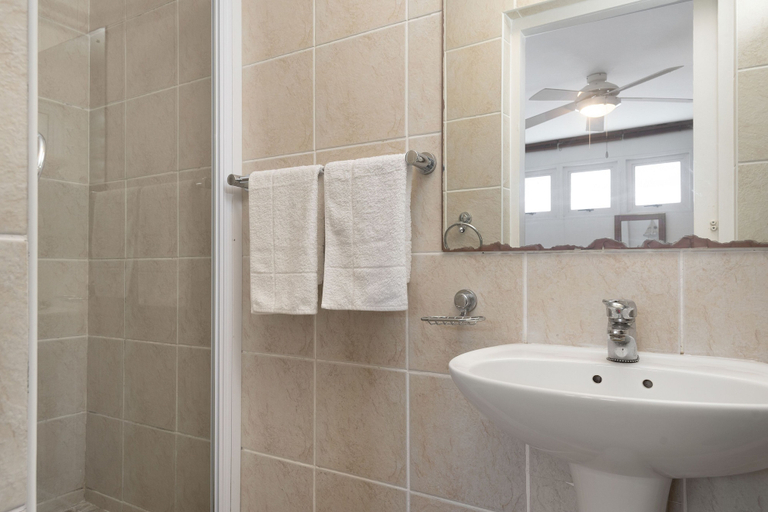 Bathroom 3, San Marino 15, iLembe