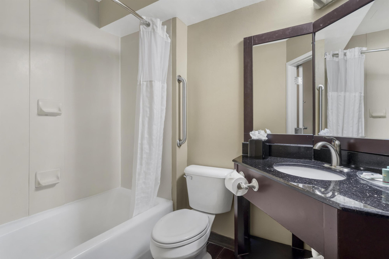 Bathroom 4, Best Western Kenner, Jefferson
