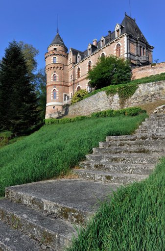Exterior & Views 1, Chateau de Maulmont, Puy-de-Dôme