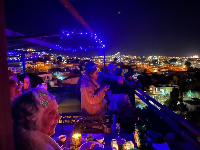 Outdoor dining 4, Apart hotel JaguiHaus, Valparaíso