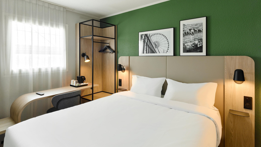 Bedroom 4, Campanile PRIME - Nogent-sur-Marne, Val-de-Marne