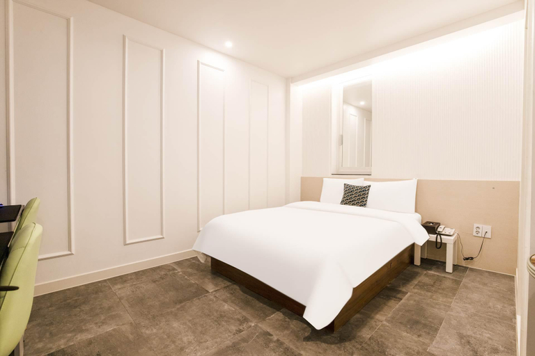 Bedroom 3, Bundang Seohyeon R, Seongnam