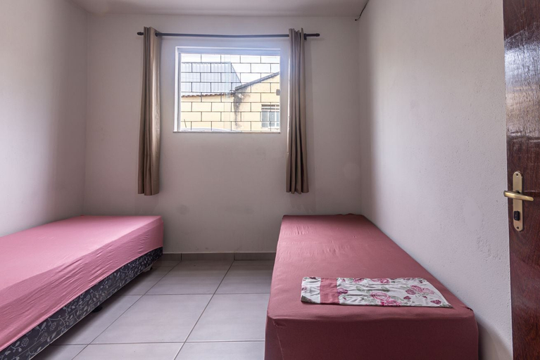 Room 2, Apto Para 8 Pessoas com Garagem e Churrasqueira, Pará de Minas
