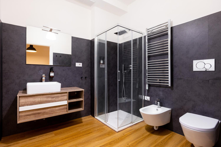 Bathroom 3, Spacious Design Apartment Central Milan, Milano