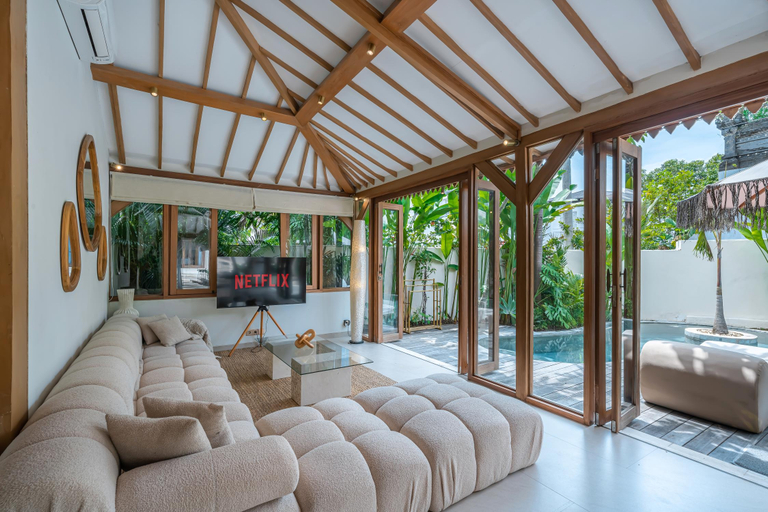 Others 4, Villa Pande - 3BR with Lagoon Pool & Sauna Retreat, Badung