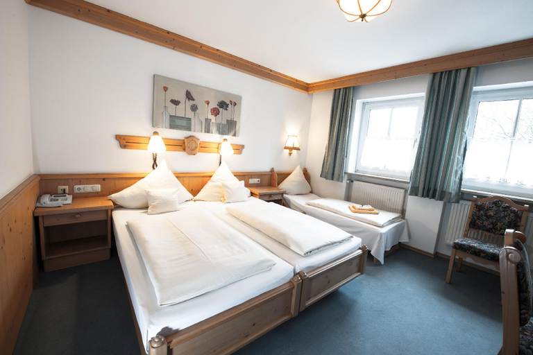 Bedroom 2, Hotel Huber, Freising